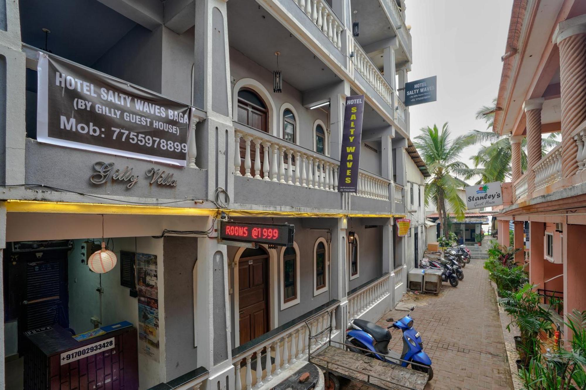 Hotel Salty Waves Baga Bagian luar foto