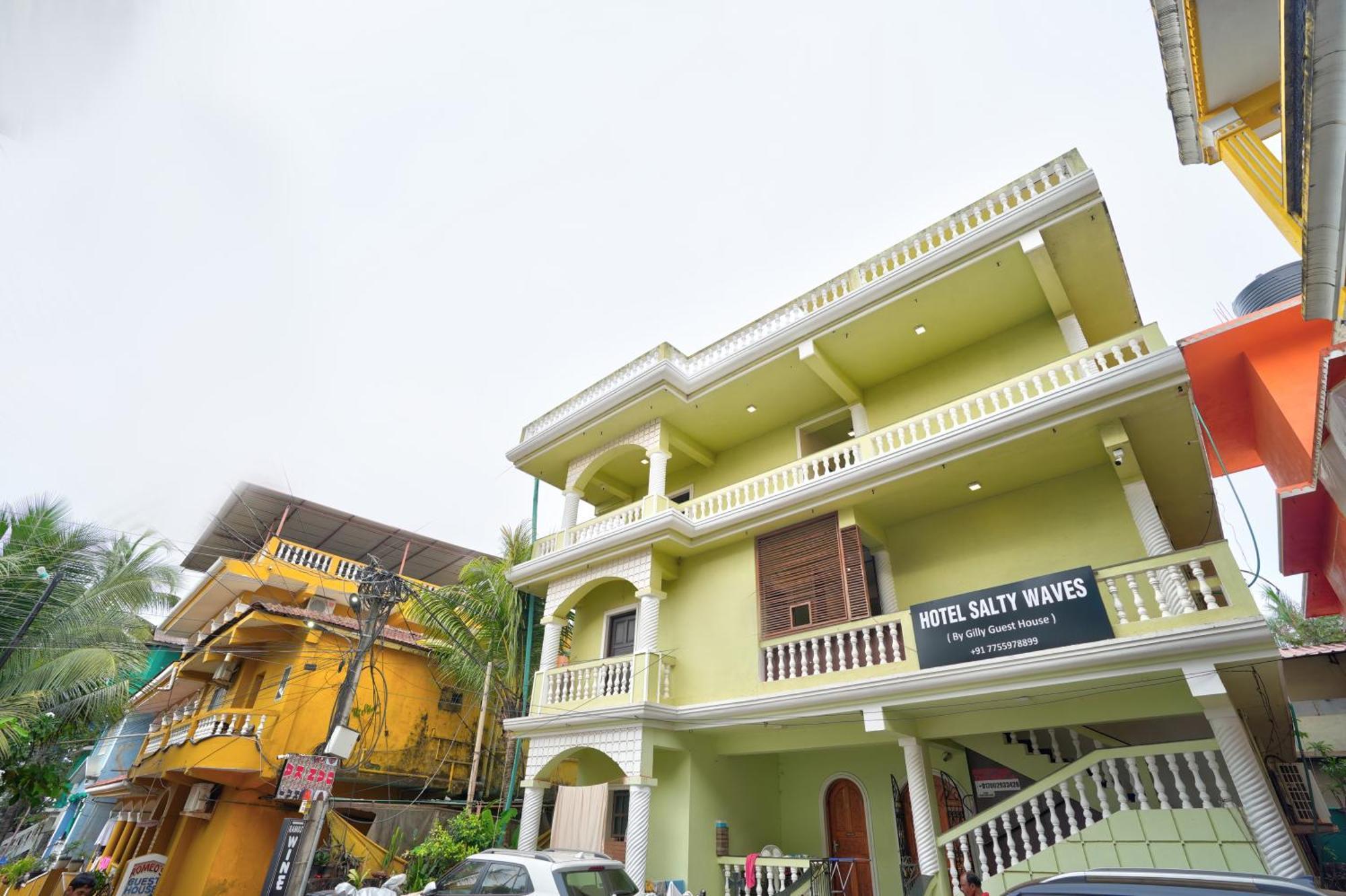 Hotel Salty Waves Baga Bagian luar foto